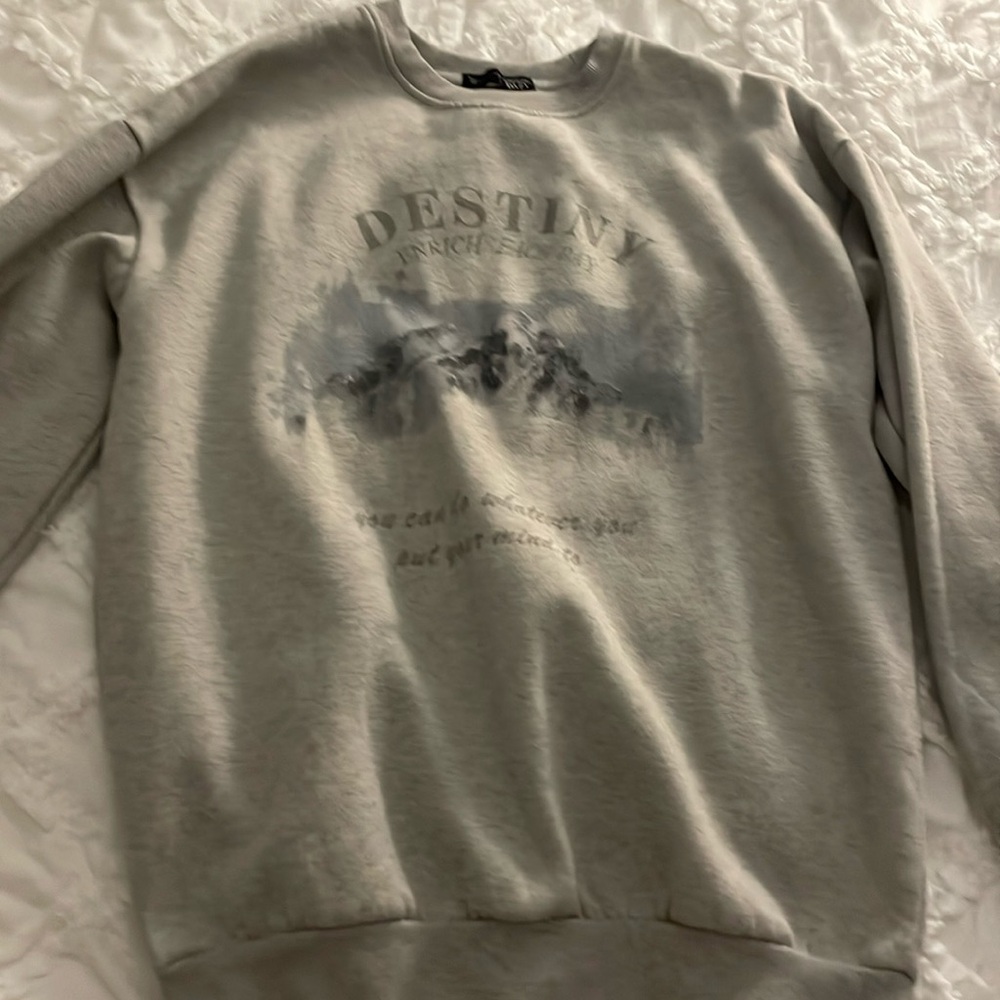 Grey crewneck